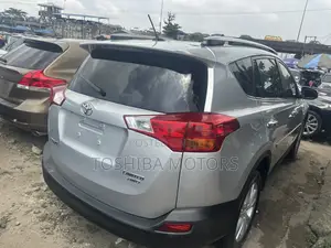 Toyota RAV4 2015 Silver