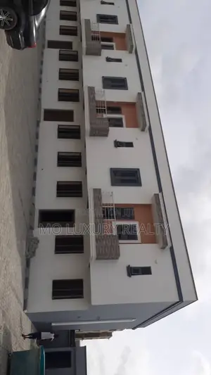 3bdrm Townhouse / Terrace in Chevron for rent