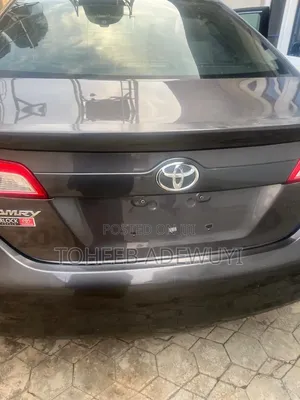 Toyota Camry SE Sport 4dr Sedan (2.5L 4cyl 6A) 2014 Gray