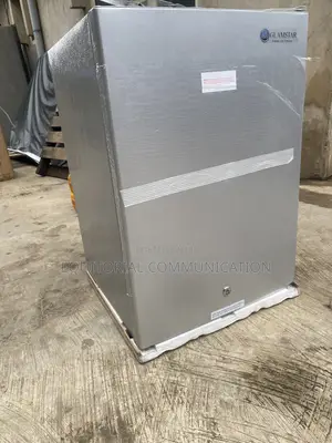 Glamstar 70L Space-Efficient Fridge Model GFR-90S-E