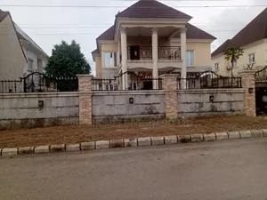 4bdrm Duplex in Apo Resettlement for rent