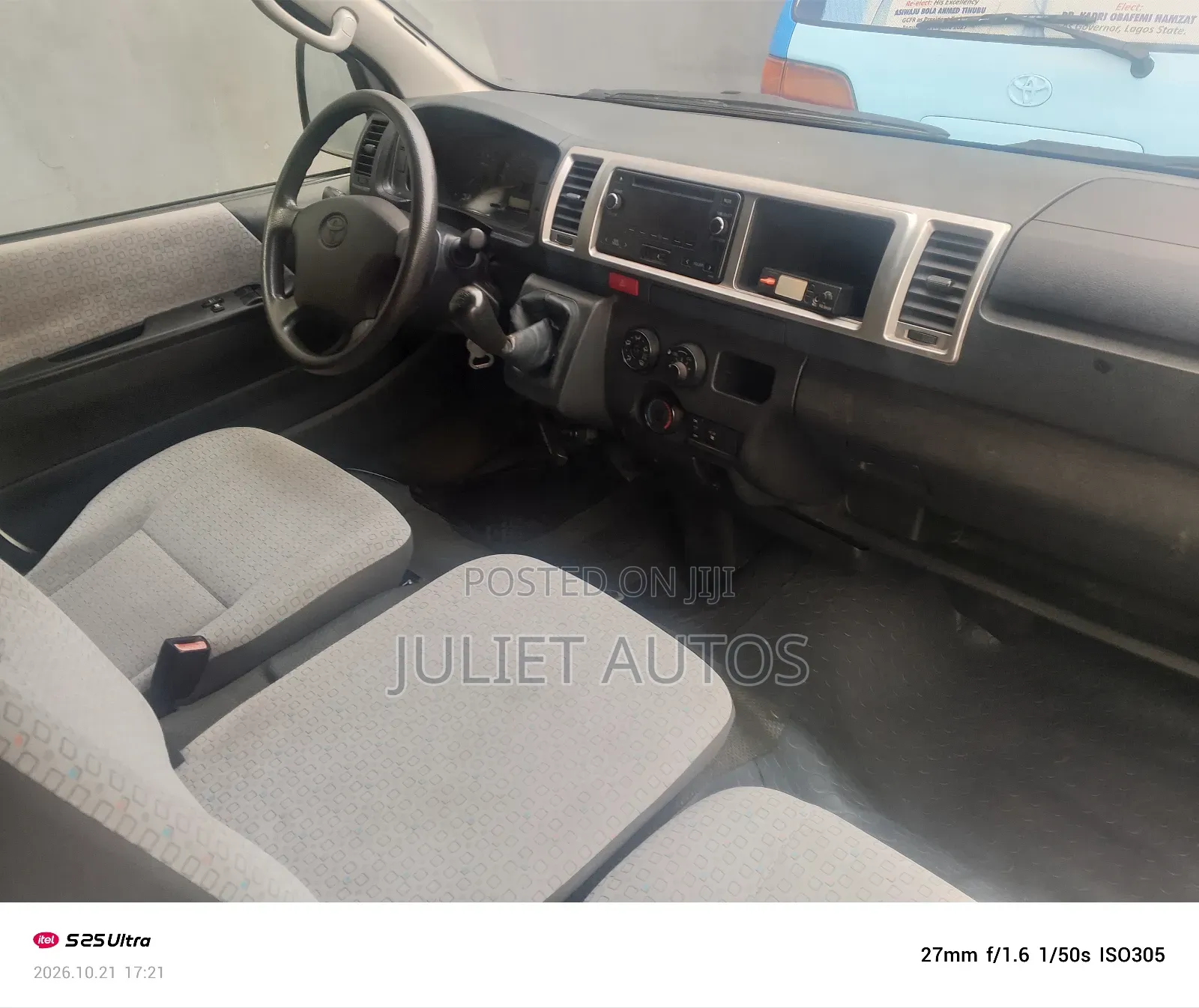 Toyota HiAce 2017 White