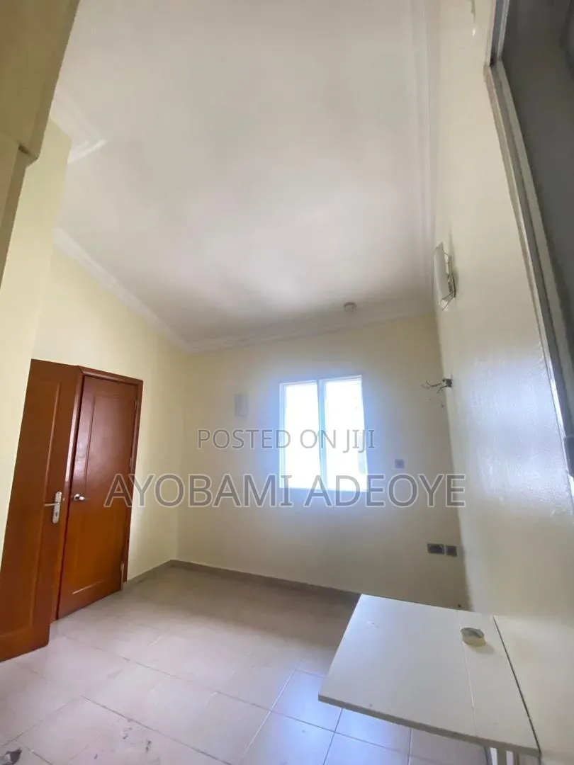 4bdrm Duplex in Bourdillon for rent
