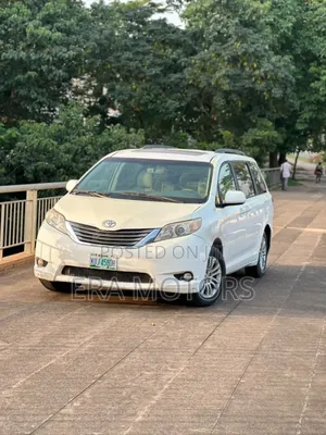 Toyota Sienna 2014 White