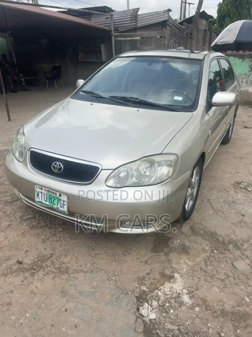Toyota Corolla 2004 Silver