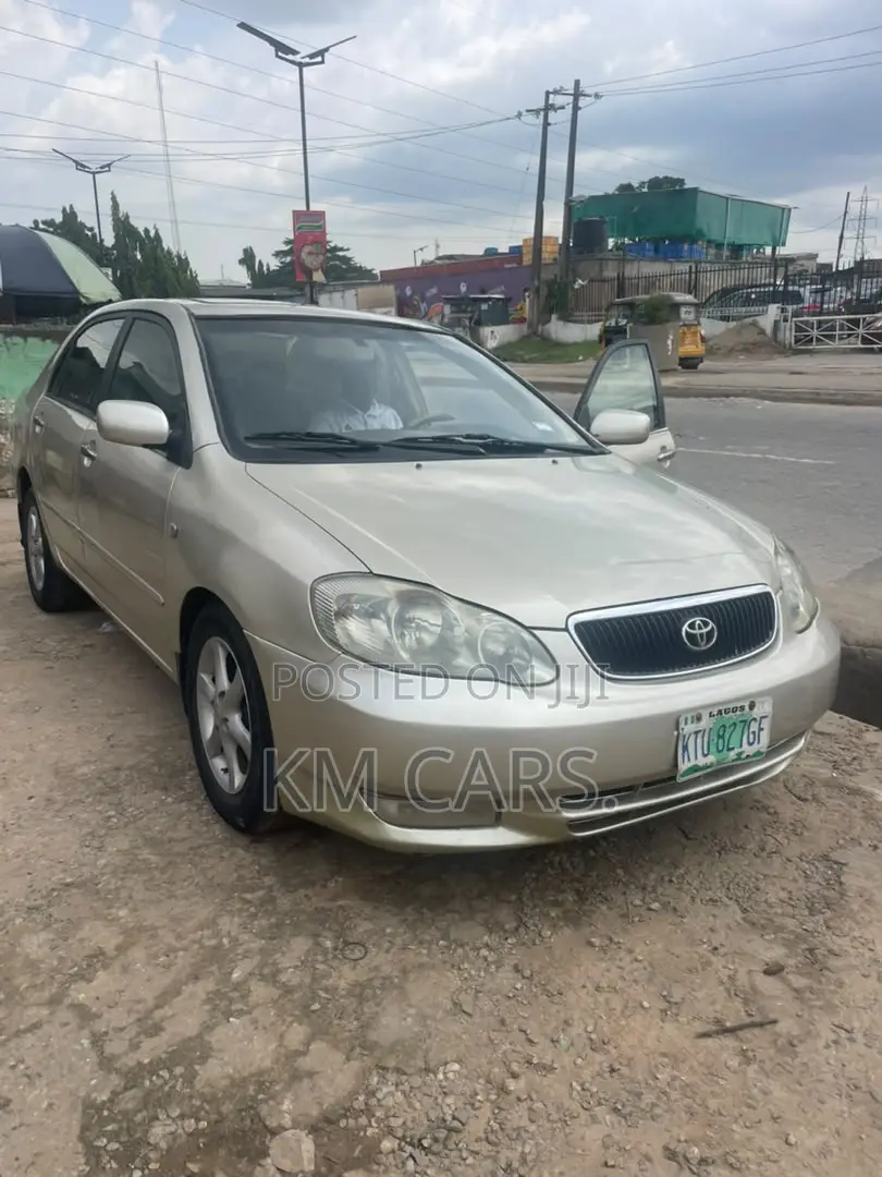 Toyota Corolla 2004 Silver