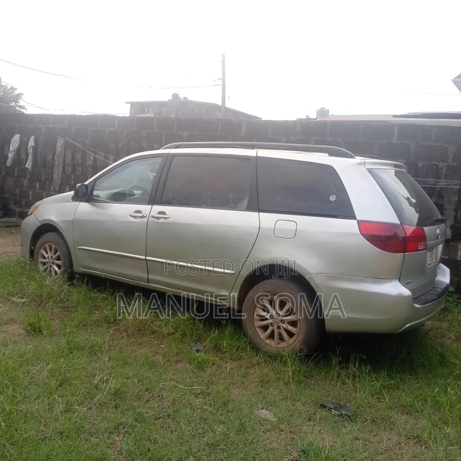 Toyota Sienna 2004 Silver