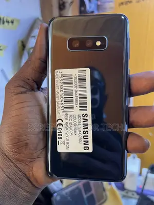 Samsung Galaxy S10e 128 GB Black