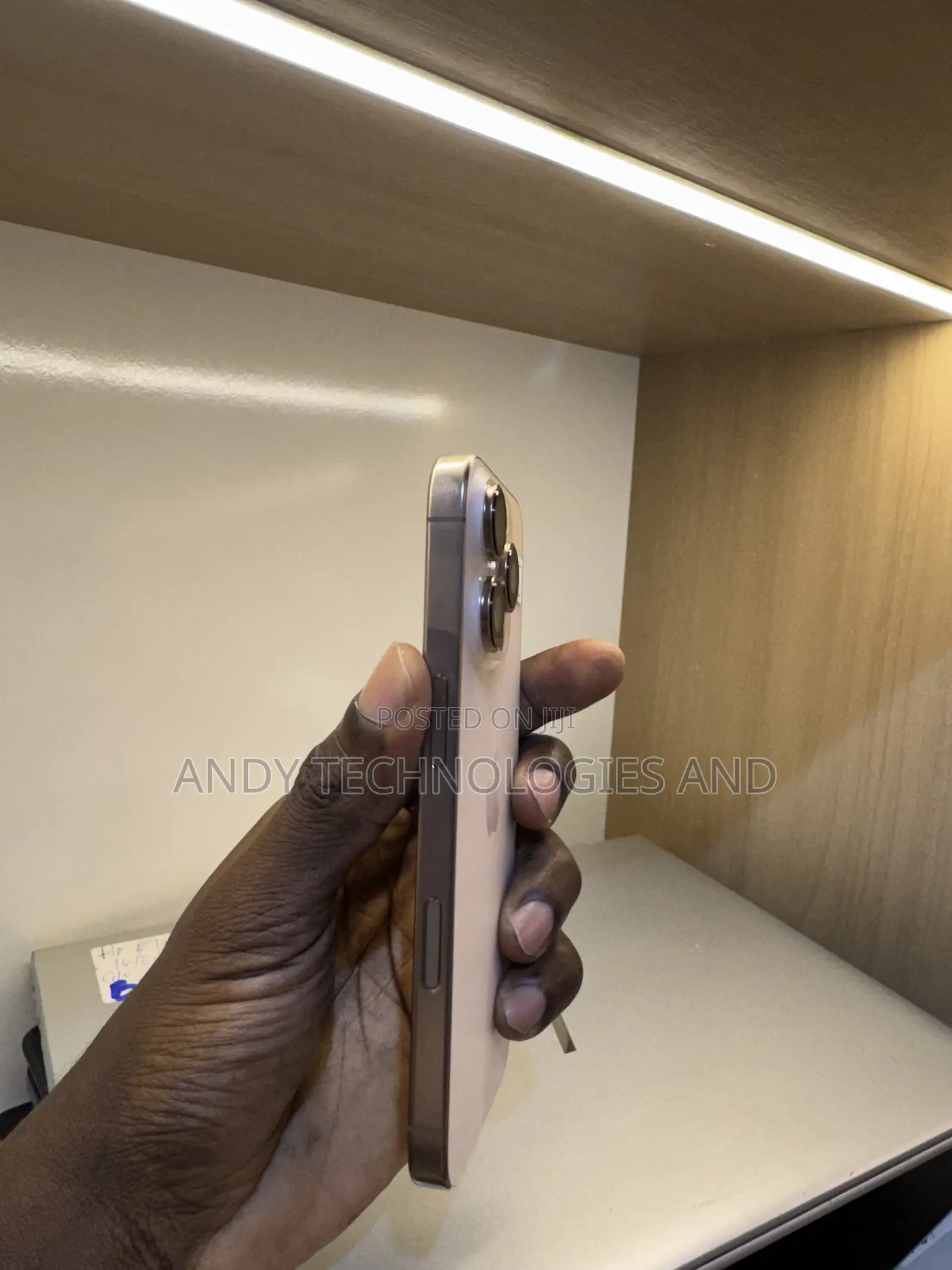 Apple iPhone 16 Pro 128 GB Rose Gold