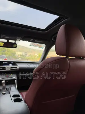 Lexus IS 300 AWD 2016 White
