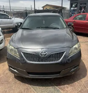 Toyota Camry SE V6 4dr Sedan (3.5L 6cyl 6AM) 2008 Gray