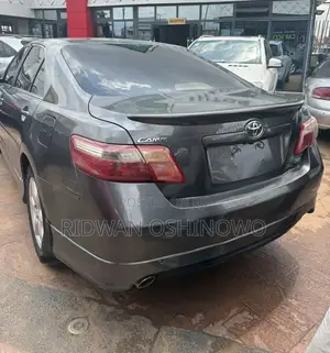 Toyota Camry SE V6 4dr Sedan (3.5L 6cyl 6AM) 2008 Gray