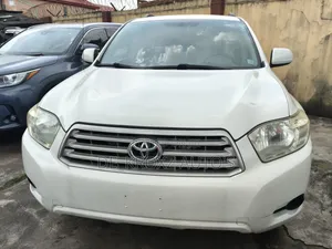 Toyota Highlander Sport 2008 White