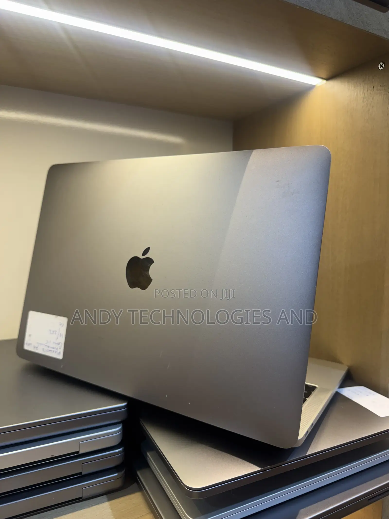 Laptop Apple MacBook Pro 2017 16GB Intel Core i5 SSD 256GB