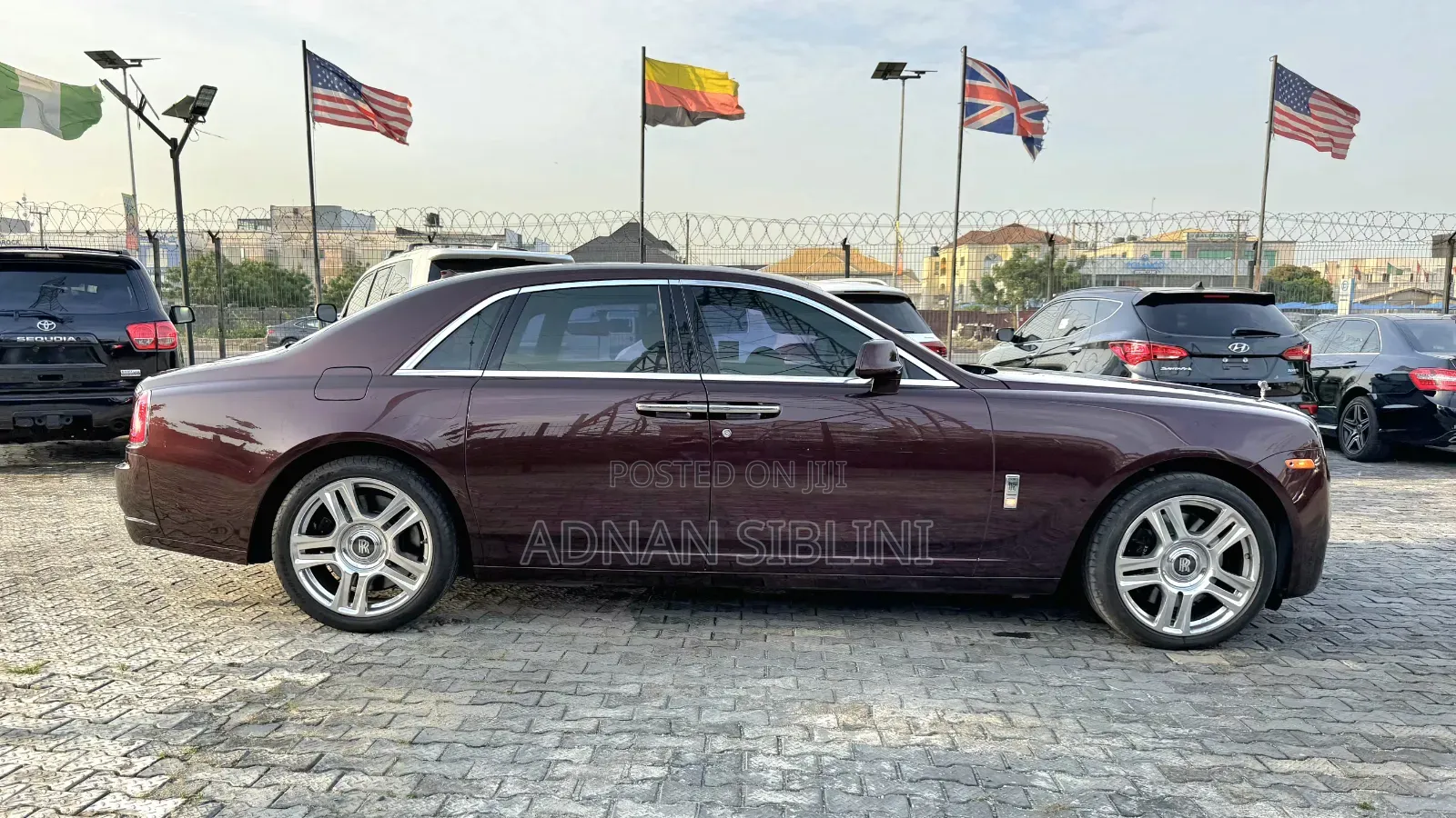 Rolls-Royce Ghost Base EWB 2017 Maroon