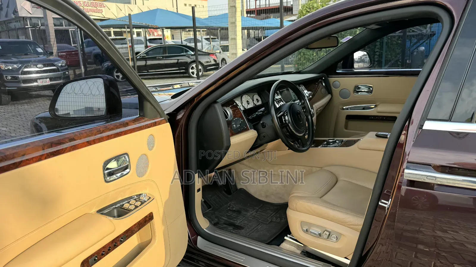 Rolls-Royce Ghost Base EWB 2017 Maroon