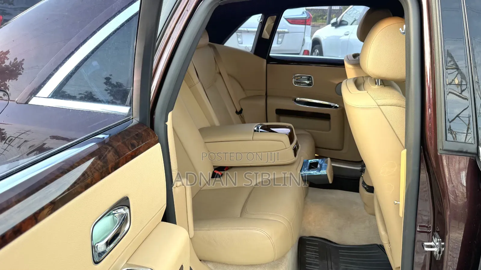 Rolls-Royce Ghost Base EWB 2017 Maroon