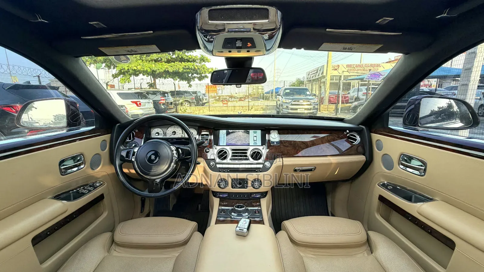 Rolls-Royce Ghost Base EWB 2017 Maroon