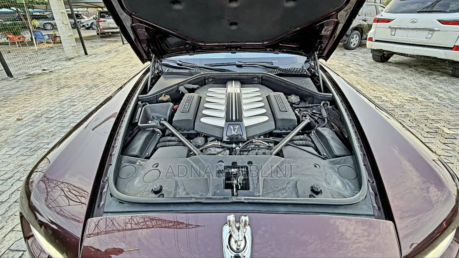 Rolls-Royce Ghost Base EWB 2017 Maroon