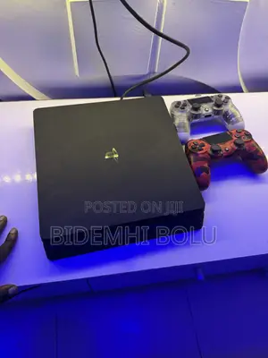 Clean PS4 Slim 1TB With Box