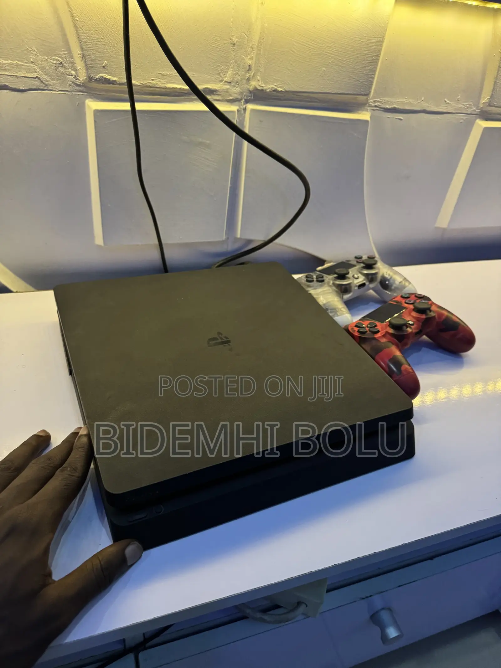Clean PS4 Slim 1TB With Box