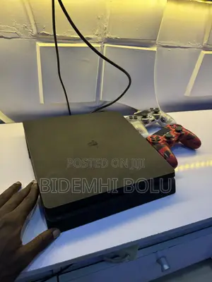 Clean PS4 Slim 1TB With Box