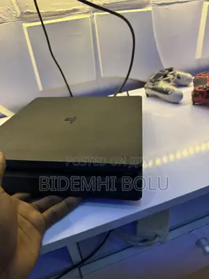 Clean PS4 Slim 1TB With Box