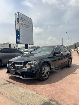 Mercedes-Benz C300 2017 Black