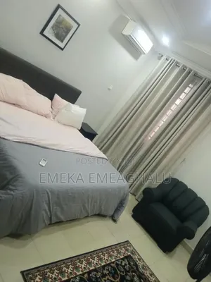 Sharp 3 Bedroom Apartment (Separate Staircase)