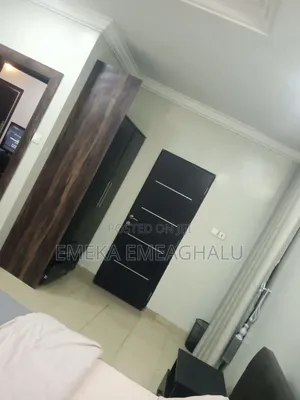 Sharp 3 Bedroom Apartment (Separate Staircase)