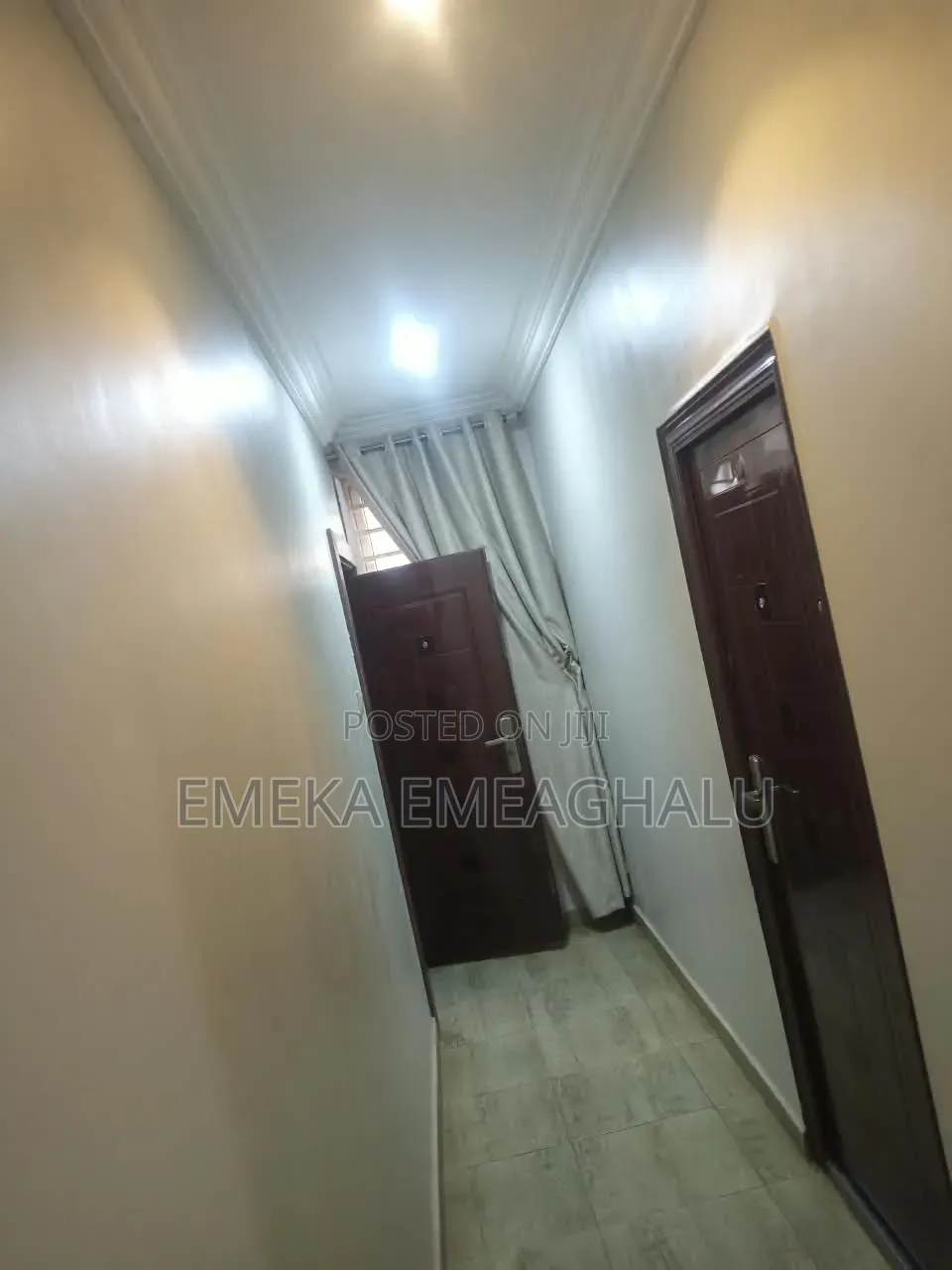 Sharp 3 Bedroom Apartment (Separate Staircase)