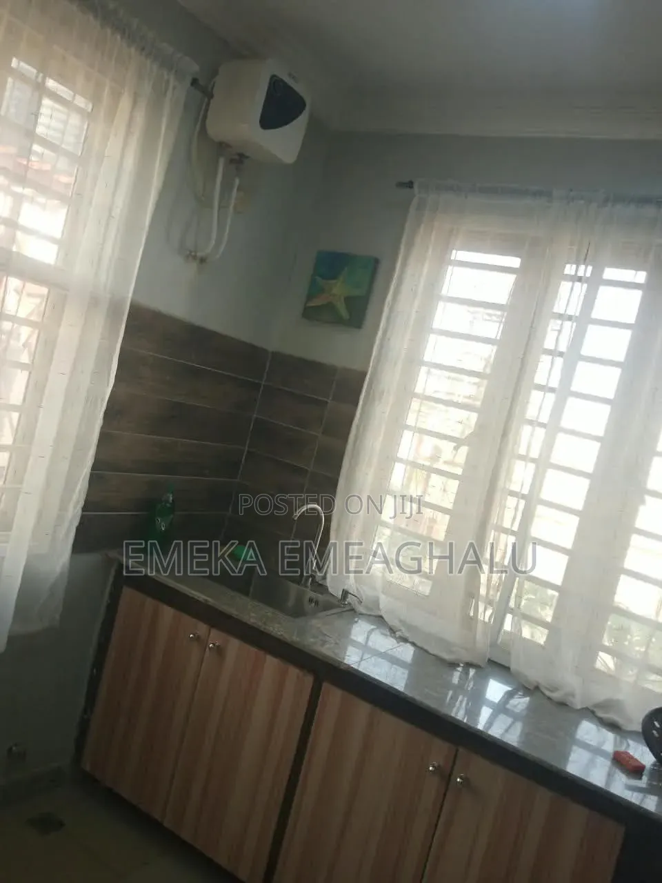 Sharp 3 Bedroom Apartment (Separate Staircase)
