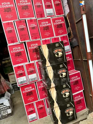 Four Cousin Red Wine by 12 Bottles