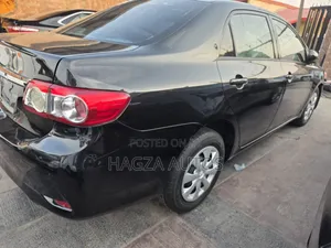 Toyota Corolla LE Special Edition 4dr Sedan (1.8L 4cyl 4A) 2013 Black