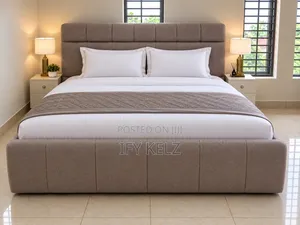 Complete Bed, Mattress and 2 Side Drawals