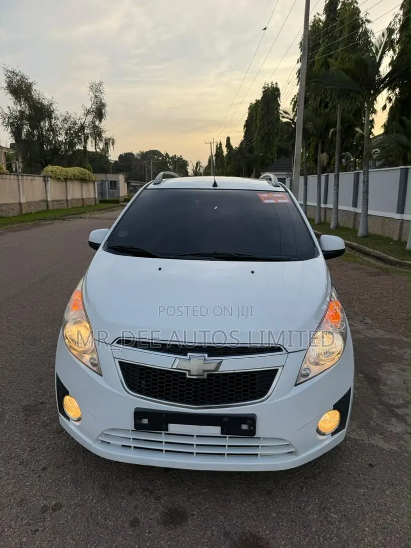 Chevrolet Spark 2012 White