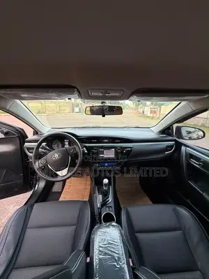 Toyota Corolla 2015 Black