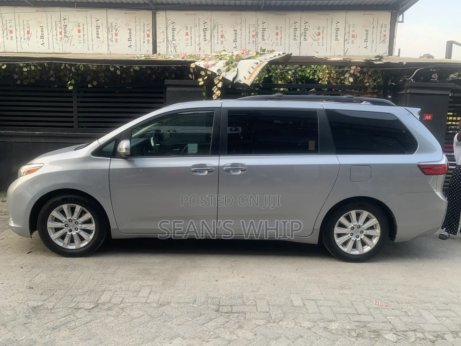Toyota Sienna 2015 Silver