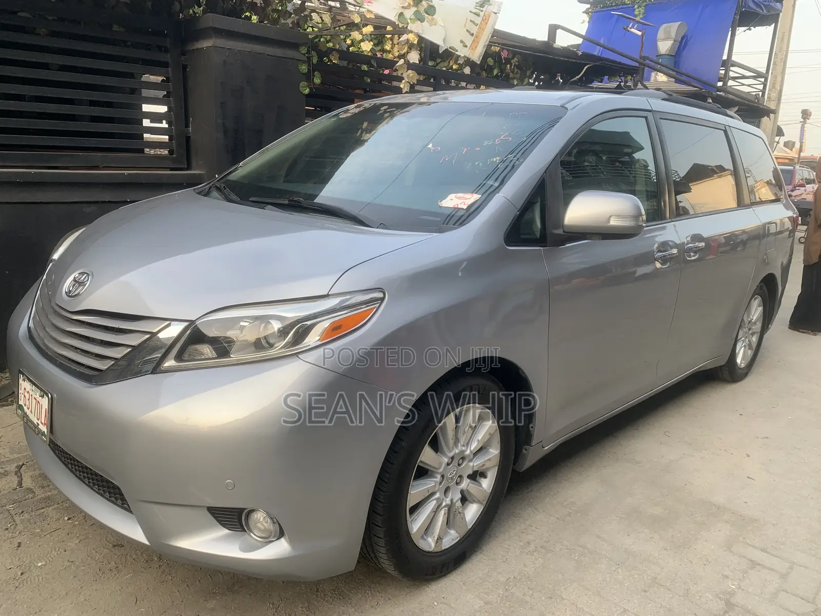 Toyota Sienna 2015 Silver