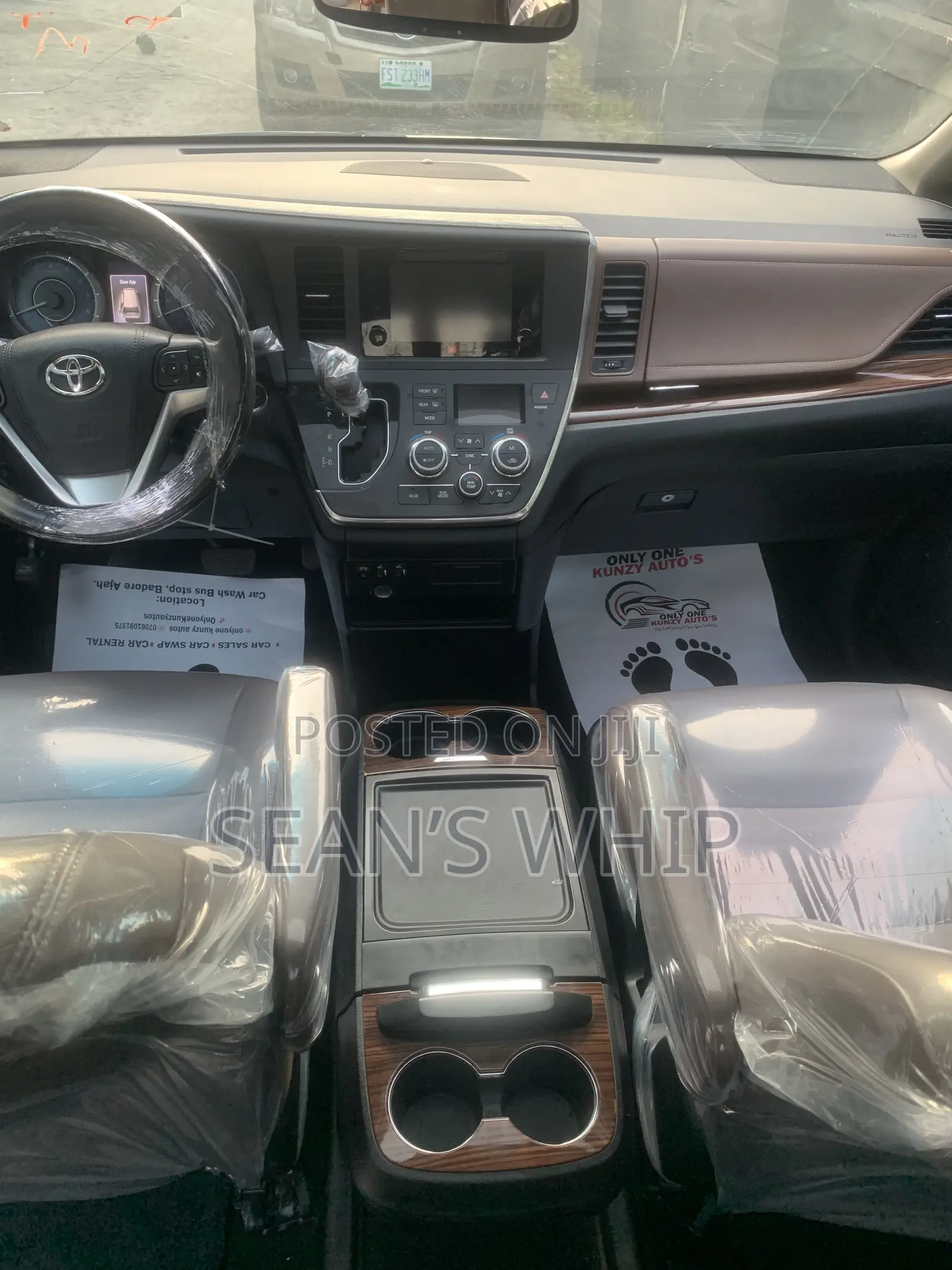 Toyota Sienna 2015 Silver