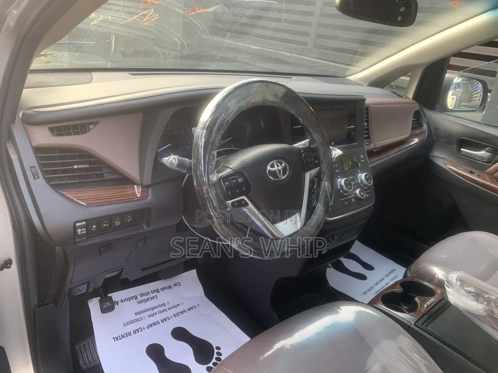 Toyota Sienna 2015 Silver