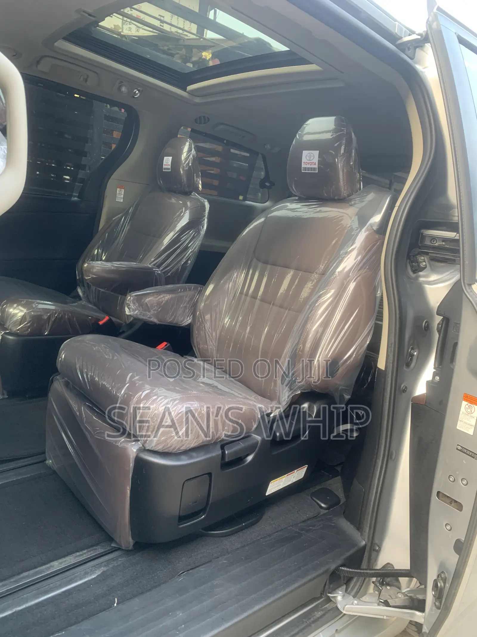 Toyota Sienna 2015 Silver