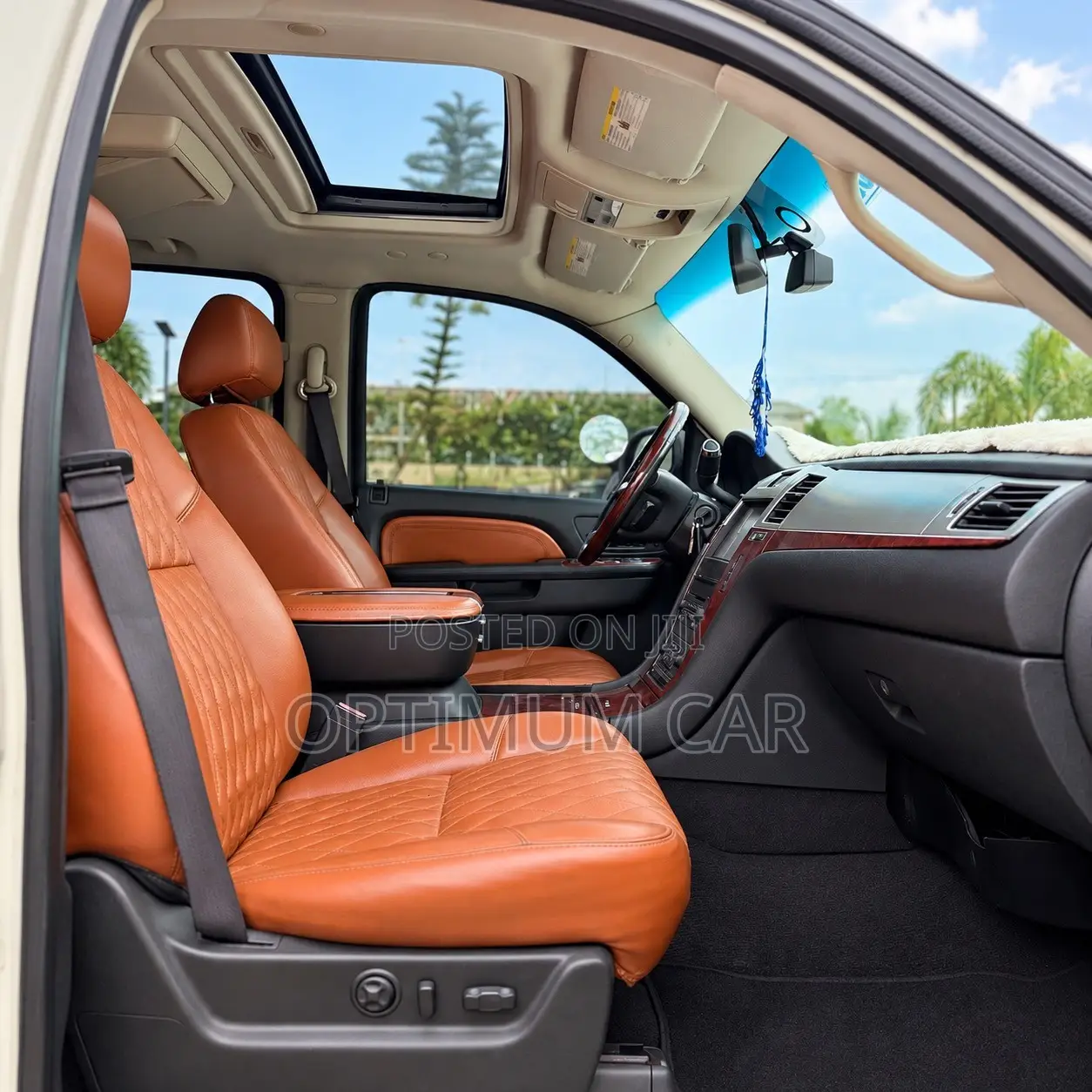 Cadillac Escalade 2013 White
