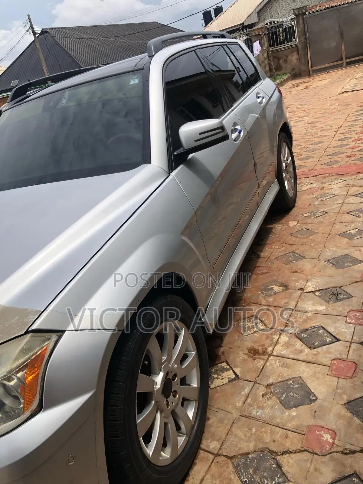 Mercedes-Benz GLK-Class 2010 Silver