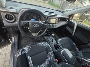Toyota RAV4 LE 4dr SUV AWD (2.5L 4cyl 6A) 2014 Brown