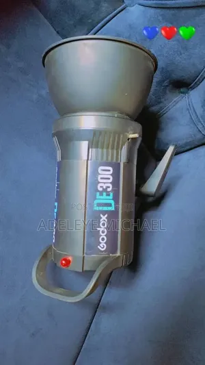 Godox DE300