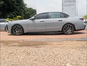 New BMW 740 740i Sedan 2025 Gray