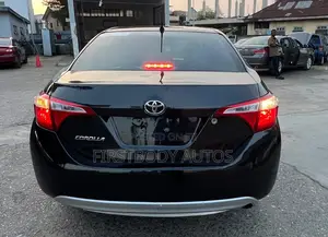 Toyota Corolla 2015 Black