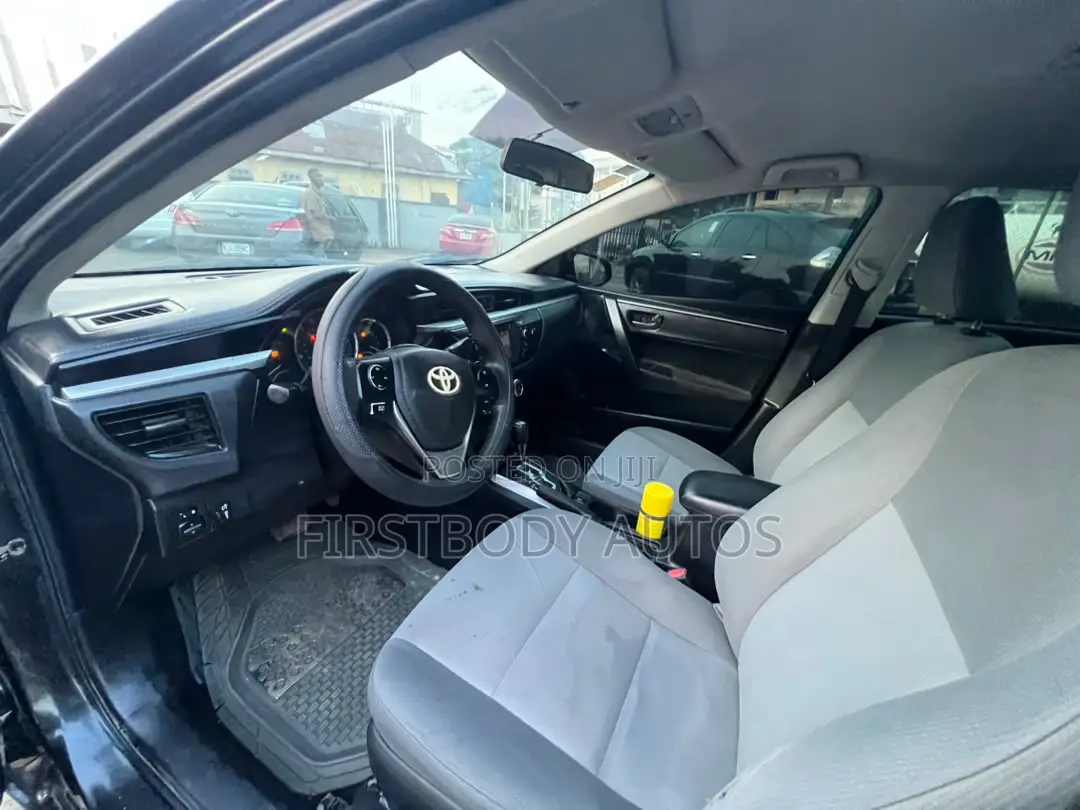 Toyota Corolla 2015 Black
