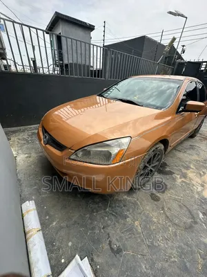 Honda Accord 2003 Gold